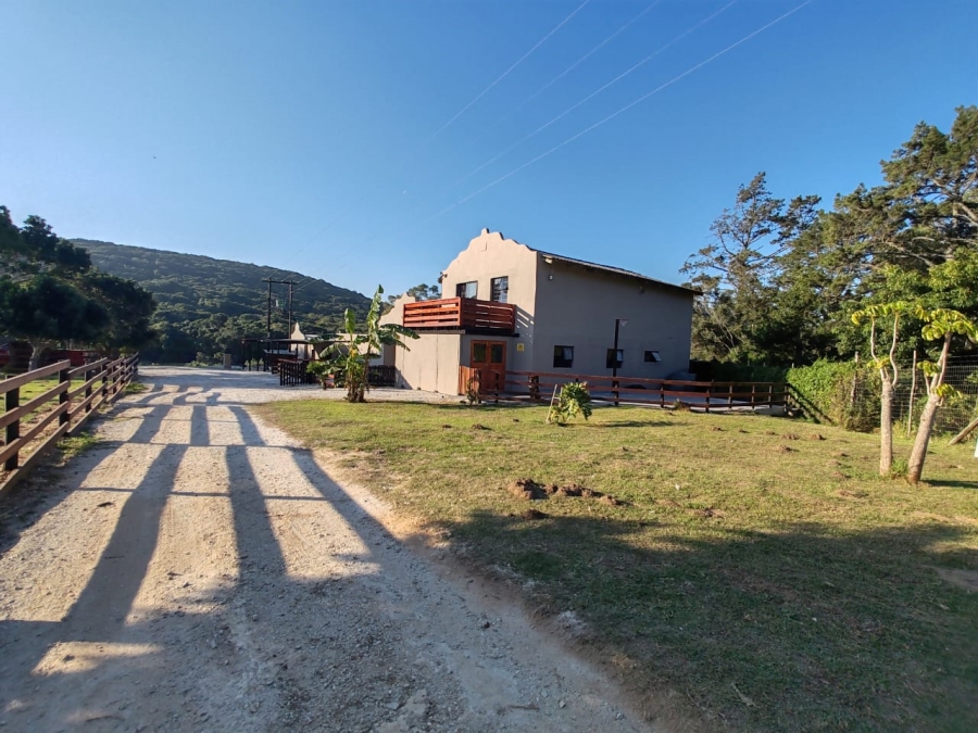 Commercial Property for Sale in Colleen Glen Eastern Cape